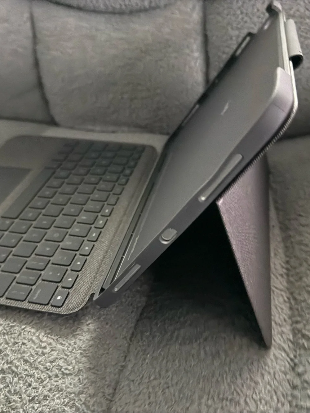 Logitech Folio Touch Keyboard Case - Dark Gray